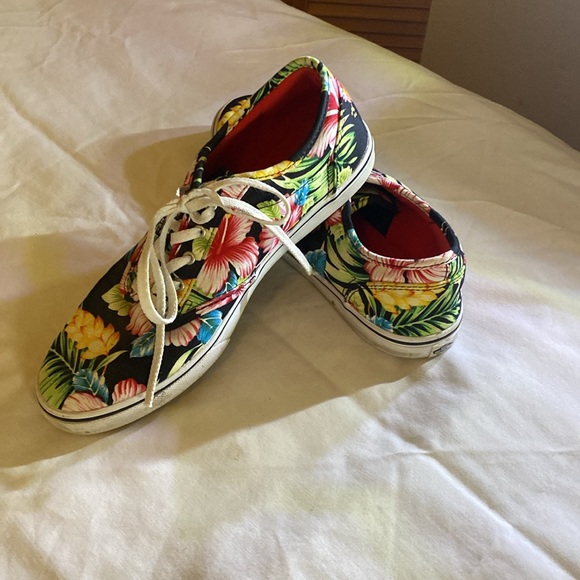 Vans tennis shoes lightly used Hawaiian Design size 8 1/2 - Picture 3 of 7